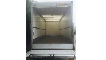 7.5 truck inside